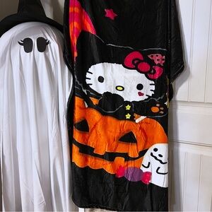 Hello Kitty Halloween Blanket